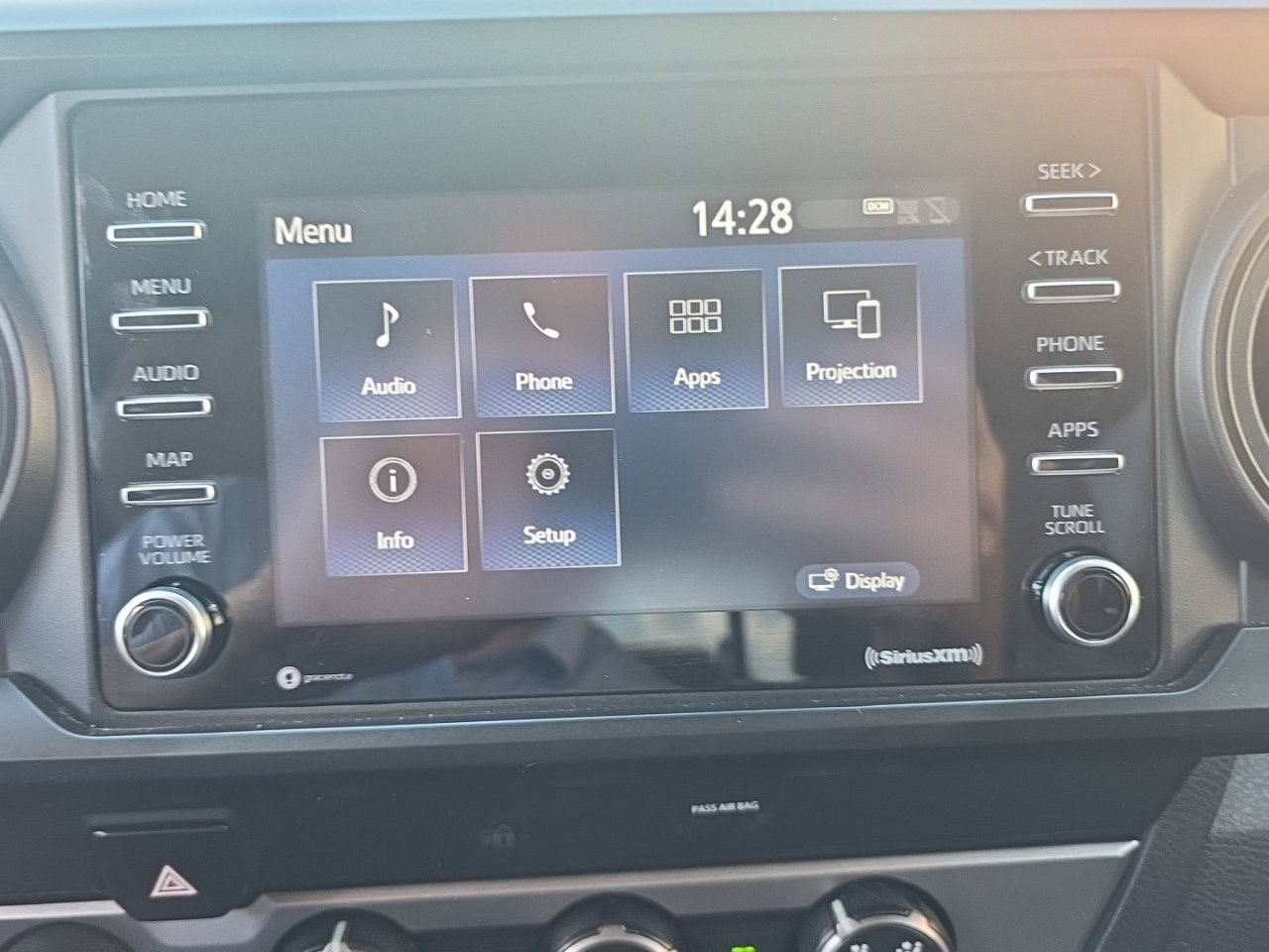 Used 2020 Toyota Tacoma SR AWD/4WD image 29