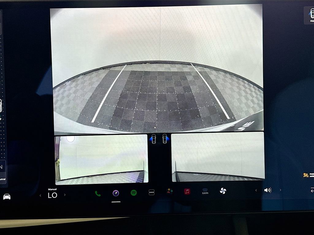 Used 2022 Tesla Model X Plaid image 13