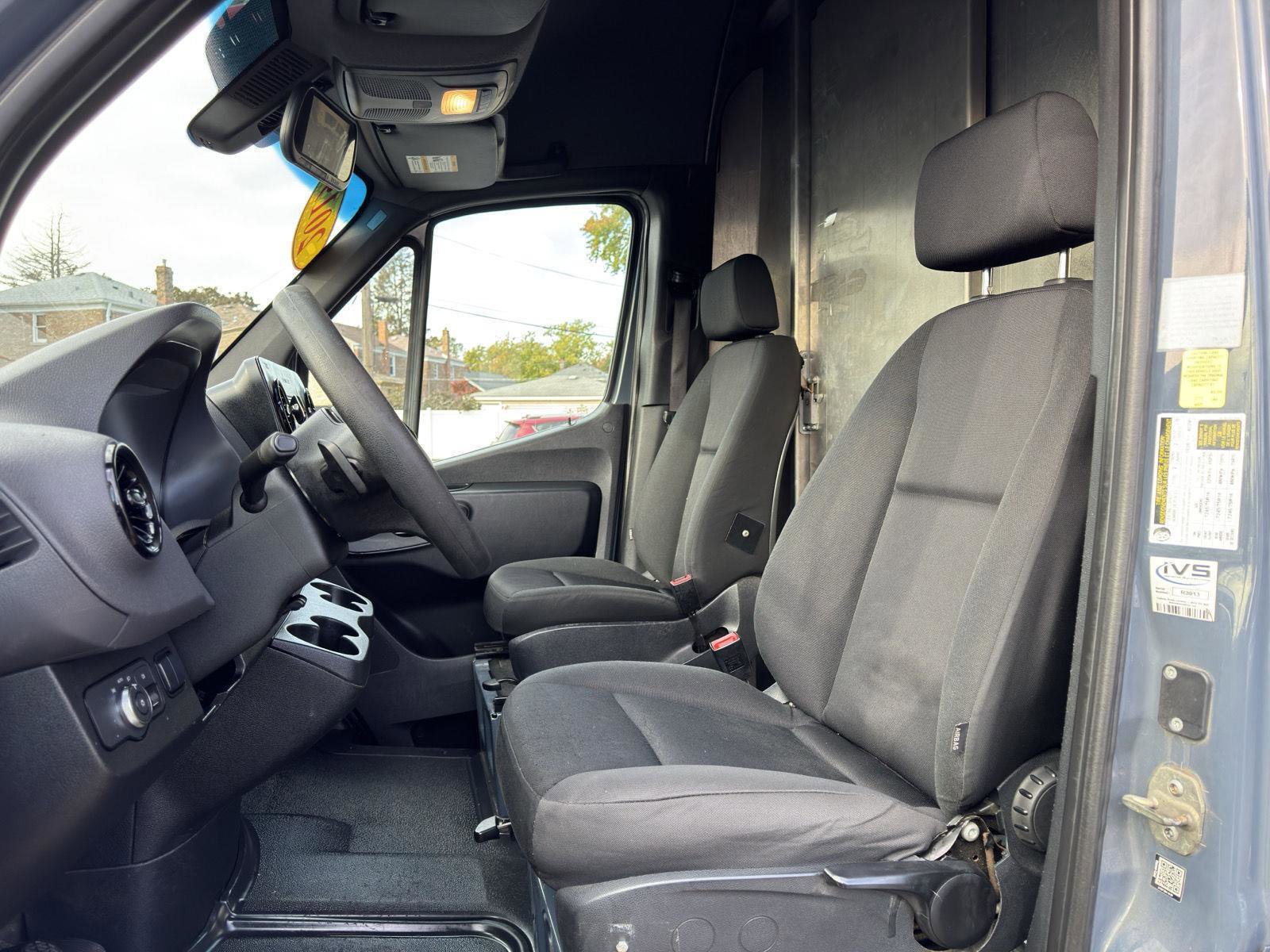 Used 2019 Mercedes-Benz Sprinter 144 image 16
