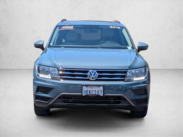 Used 2019 Volkswagen Tiguan SE w/ Panoramic Sunroof Package FWD video 2