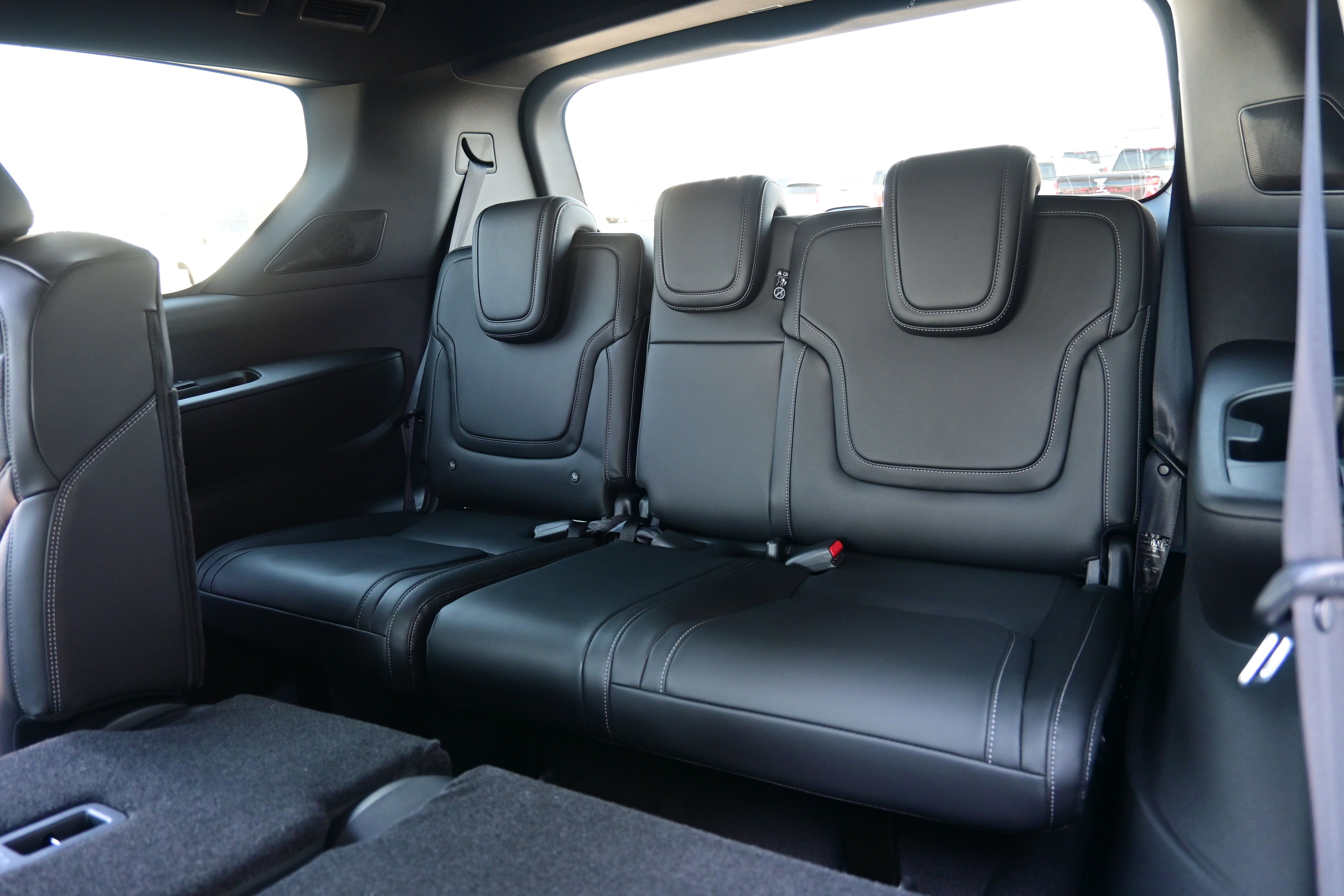New 2025 Nissan Armada PRO-4X AWD/4WD image 18