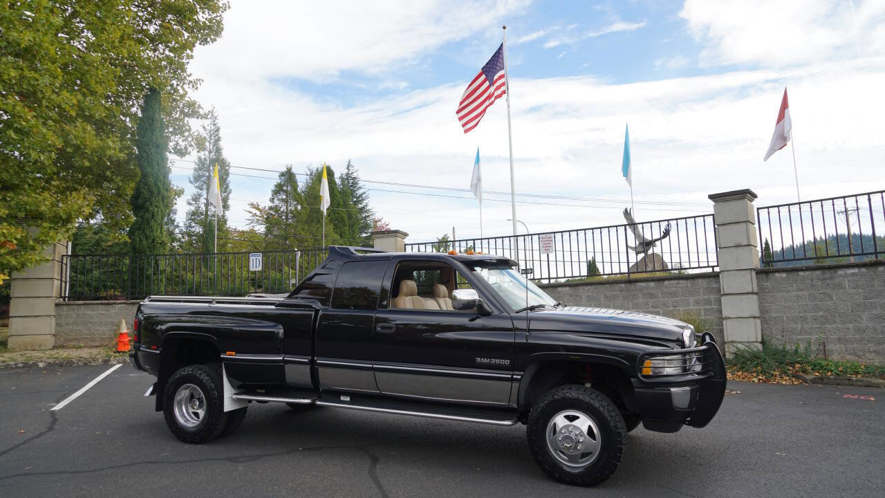 Used 1997 Dodge Ram 3500 Truck 4x4 Club Cab image 2