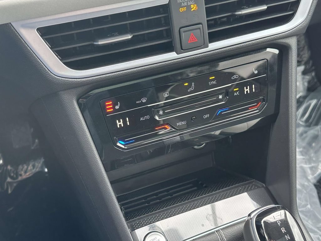 New 2026 Volkswagen Taos SE AWD/4WD image 22