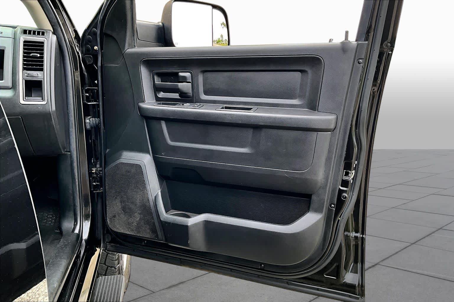 Used 2018 RAM 2500 Tradesman w/ Snow Chief Group AWD/4WD image 26