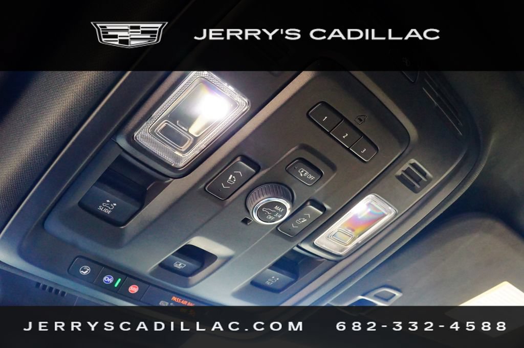 Used 2024 Cadillac Escalade Premium Luxury w/ Performance Package AWD/4WD image 15