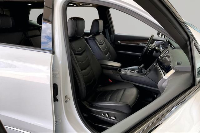 Certified 2024 Cadillac XT6 Sport w/ Platinum Package AWD/4WD image 21