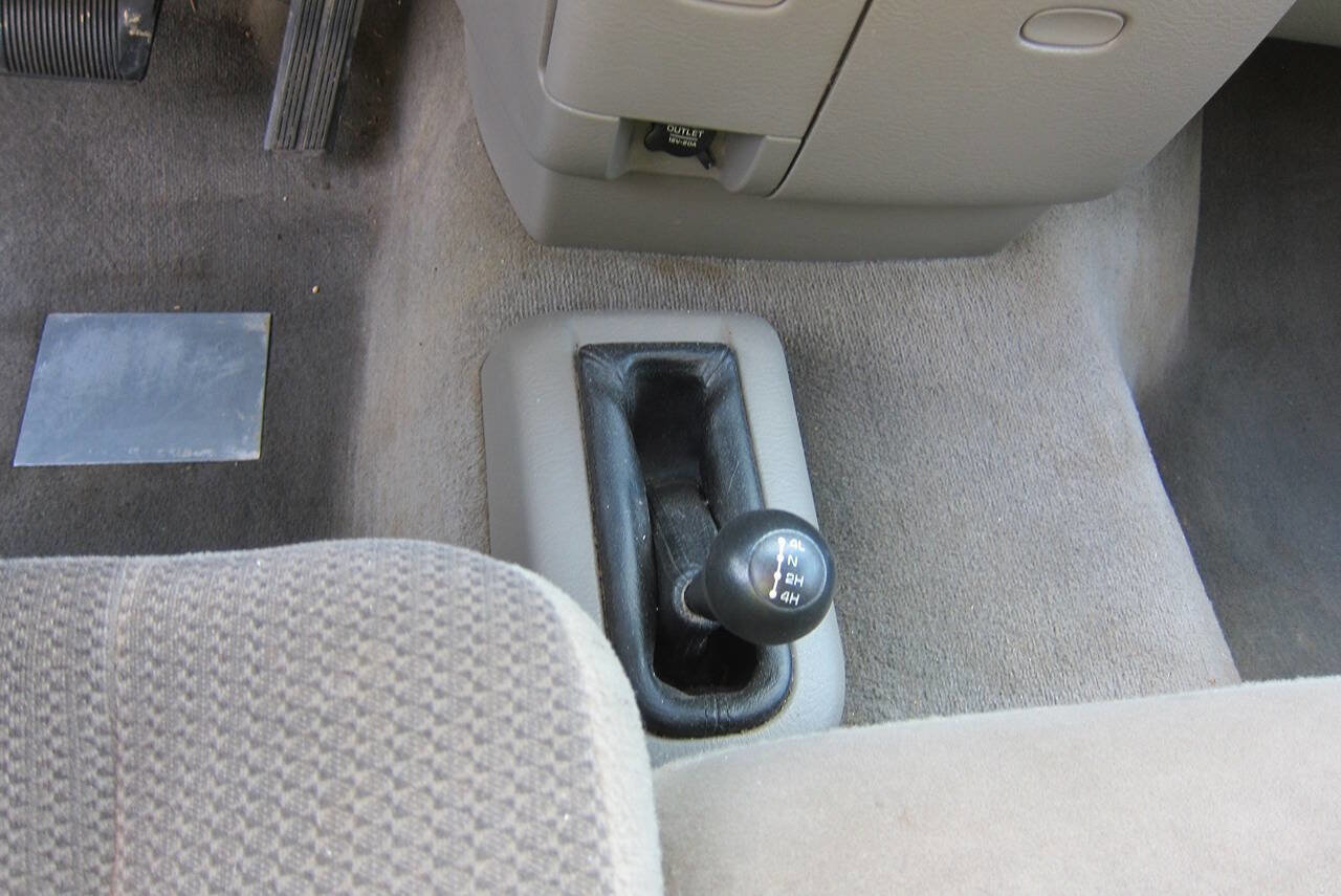 Used 2004 Dodge Ram 1500 Truck SLT AWD/4WD image 18