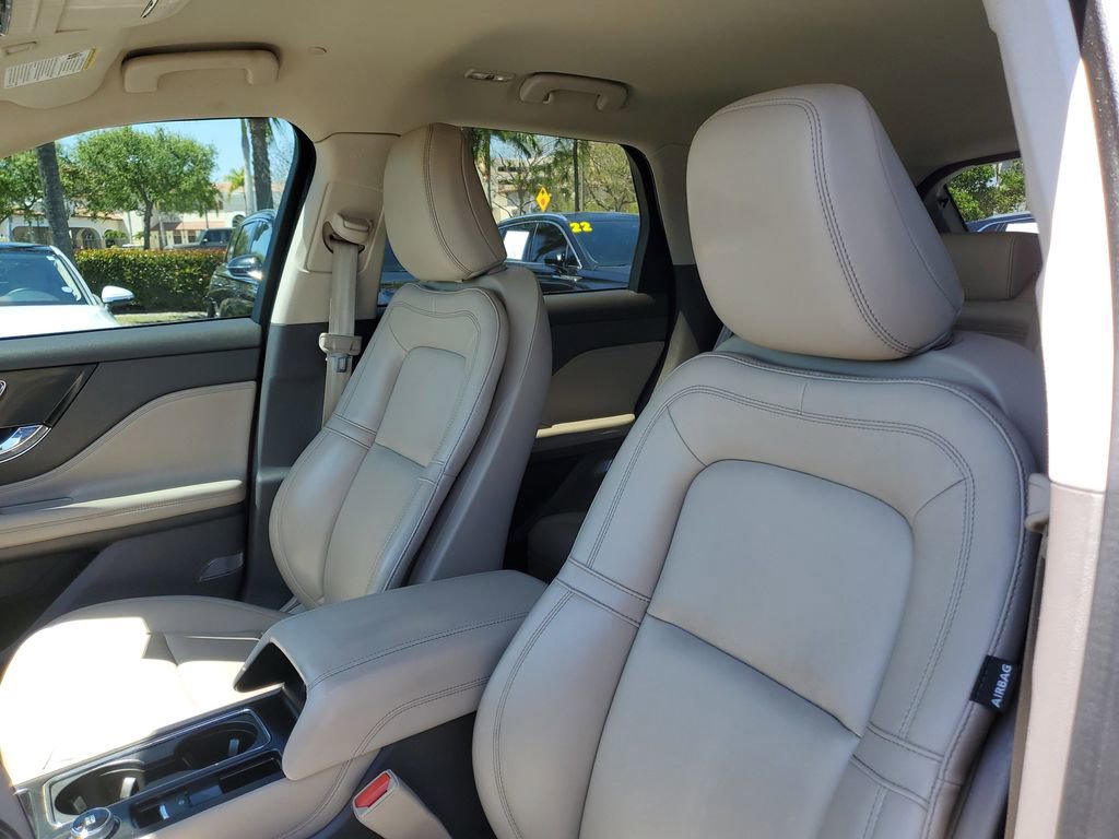 Certified 2022 Lincoln Corsair FWD image 22