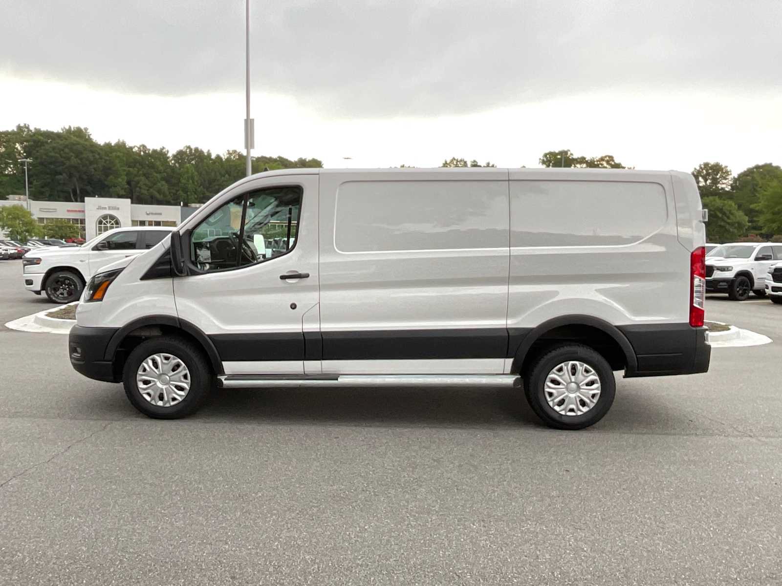 Used 2025 Ford Transit 250 Low Roof w/ Exterior Upgrade Package RWD image 2