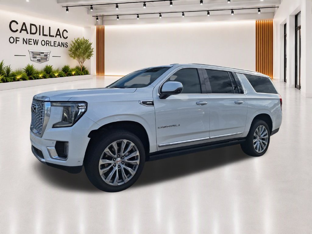 Used 2023 GMC Yukon XL Denali w/ Denali Reserve Package RWD image 8