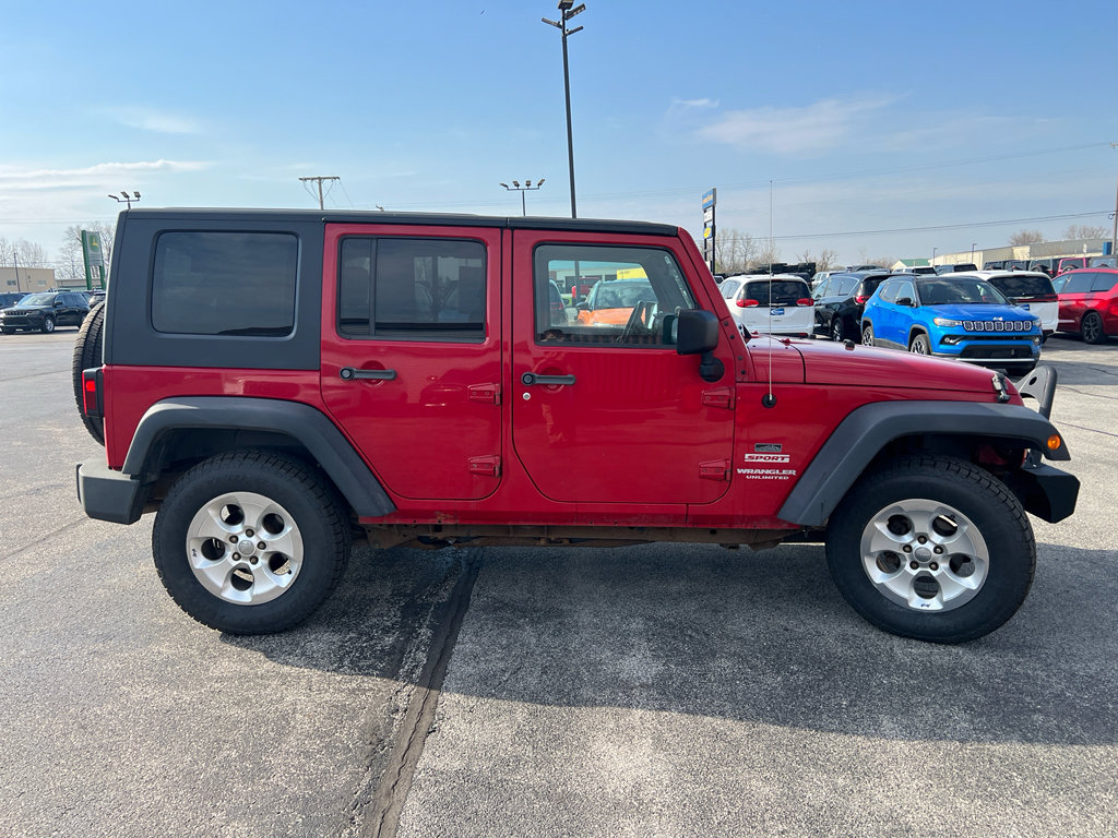 Used 2010 Jeep Wrangler Unlimited Sport AWD/4WD image 5