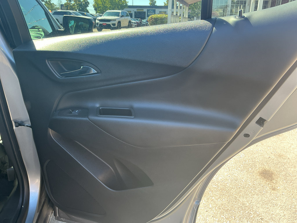 Used 2024 Chevrolet Equinox LT AWD/4WD image 15