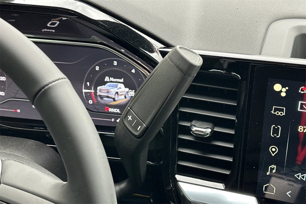 New 2025 GMC Sierra 1500 SLE image 18