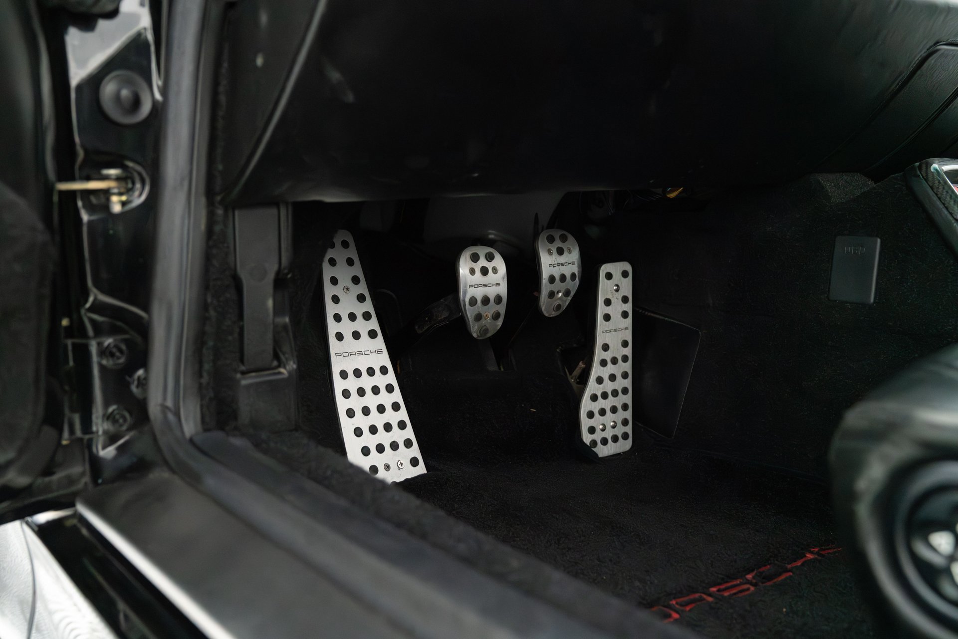 Used 1996 Porsche 911 Turbo RWD image 19
