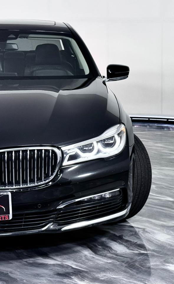 Used 2018 BMW 750i xDrive AWD/4WD image 6