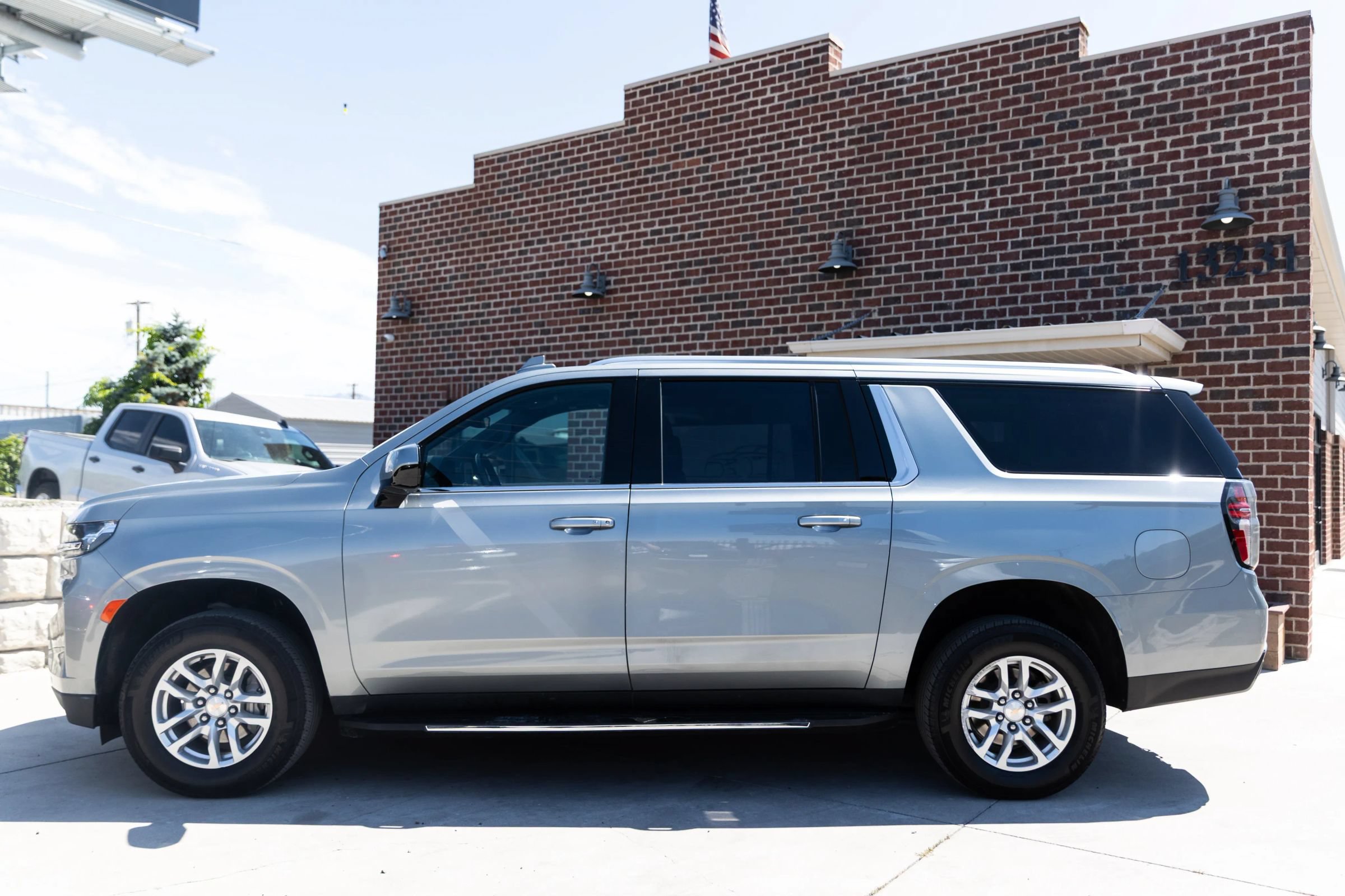Used 2024 Chevrolet Suburban LS w/ Driver Alert Package AWD/4WD image 3