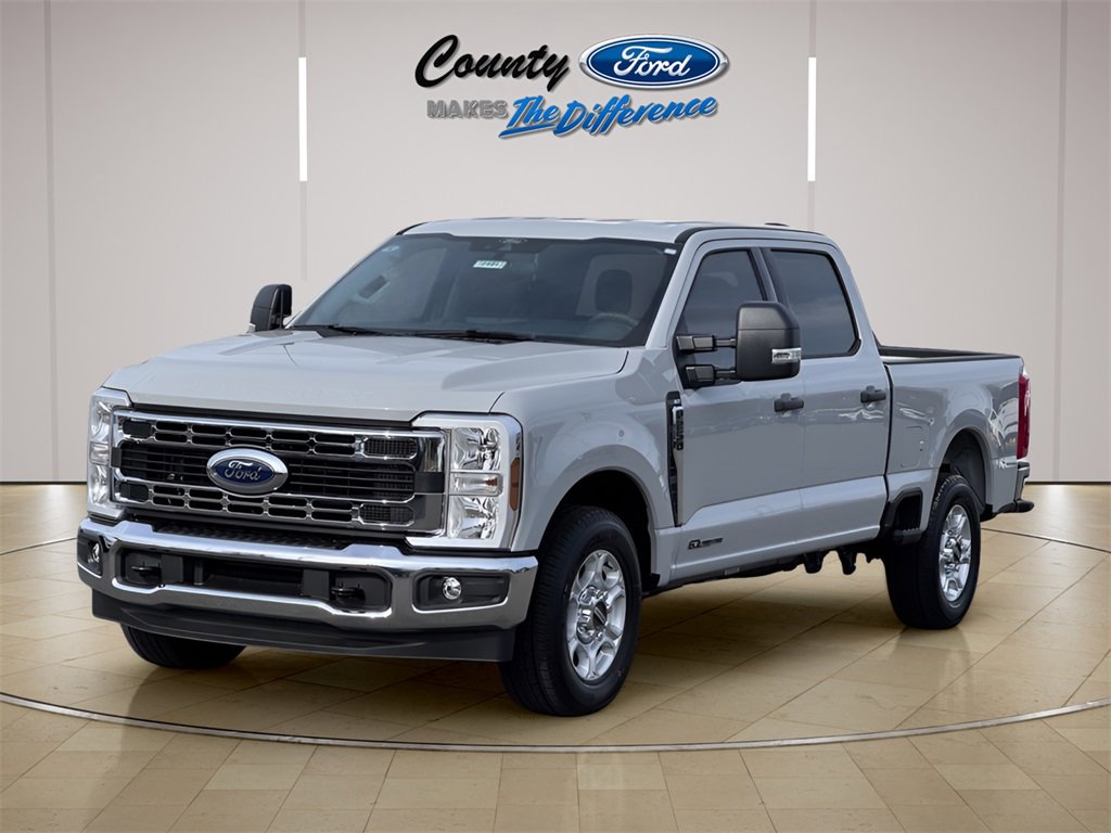 New 2026 Ford F250 XLT image 2