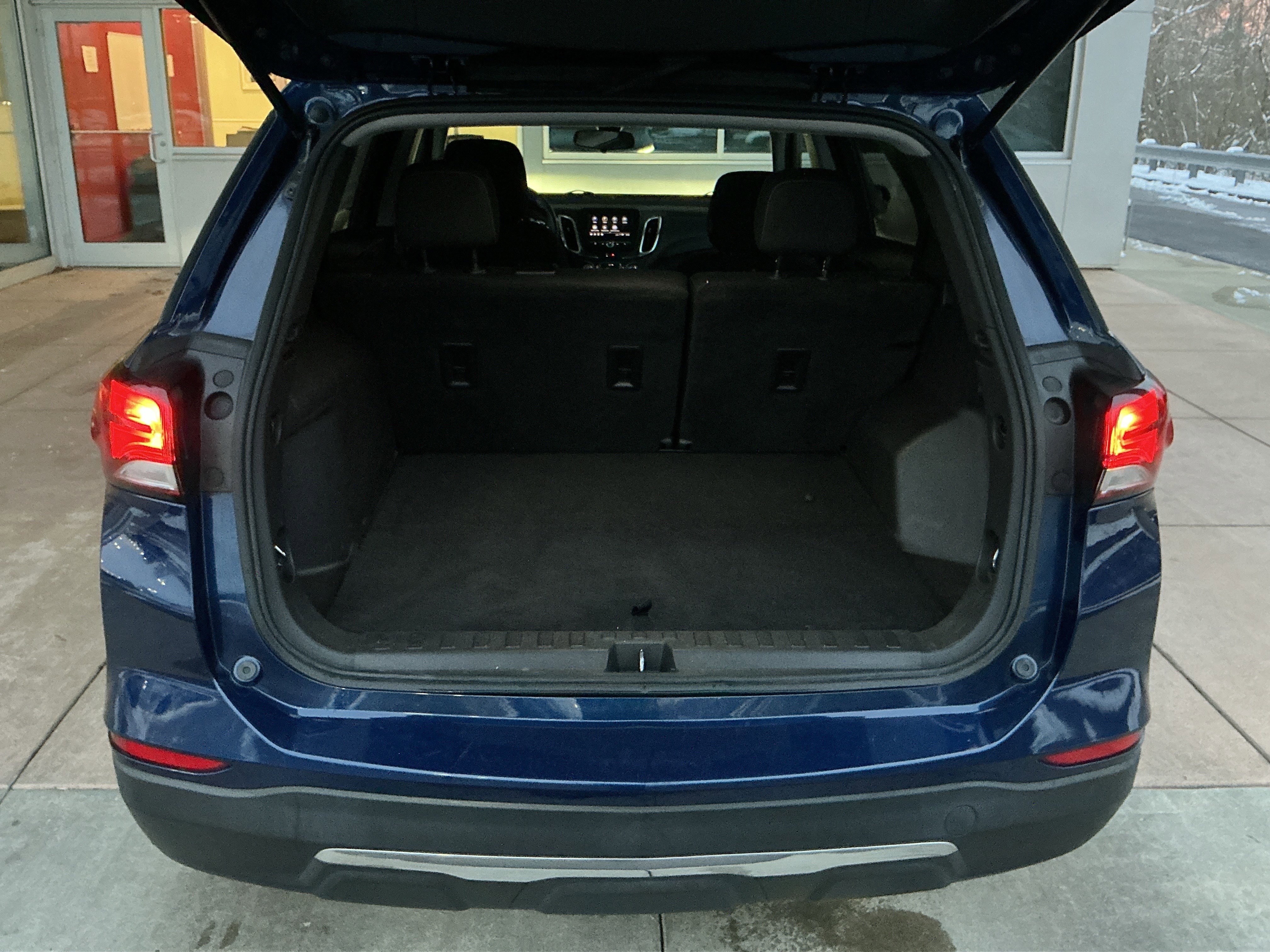 Used 2022 Chevrolet Equinox LT image 24