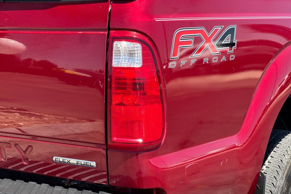 Used 2016 Ford F250 XLT w/ XLT Premium Package AWD/4WD image 23