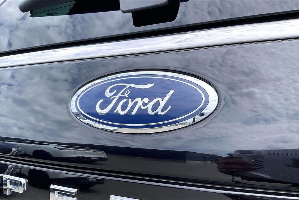 Used 2024 Ford Expedition XLT RWD image 43