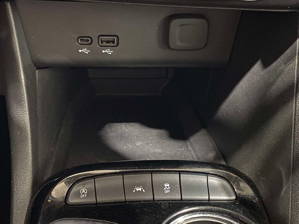 Used 2024 Buick Encore GX Preferred FWD image 30