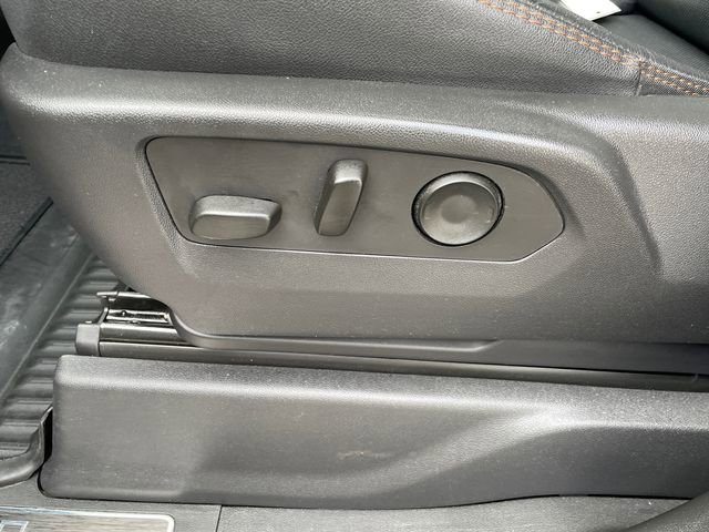 Used 2023 GMC Sierra 1500 AT4 w/ Technology Package image 40