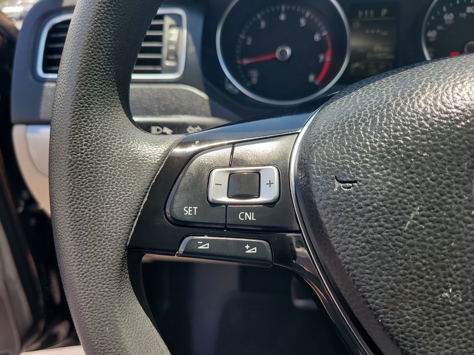 Used 2018 Volkswagen Jetta Wolfsburg Edition FWD image 26