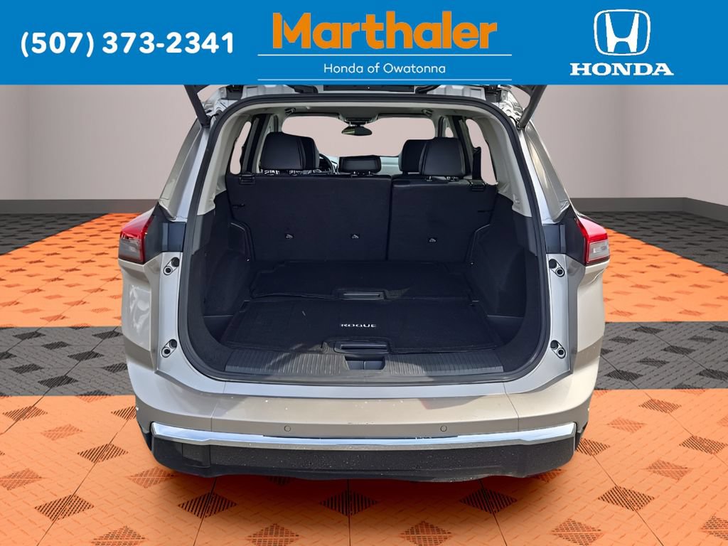 Used 2026 Nissan Rogue Platinum w/ Platinum Premium Package AWD/4WD image 15