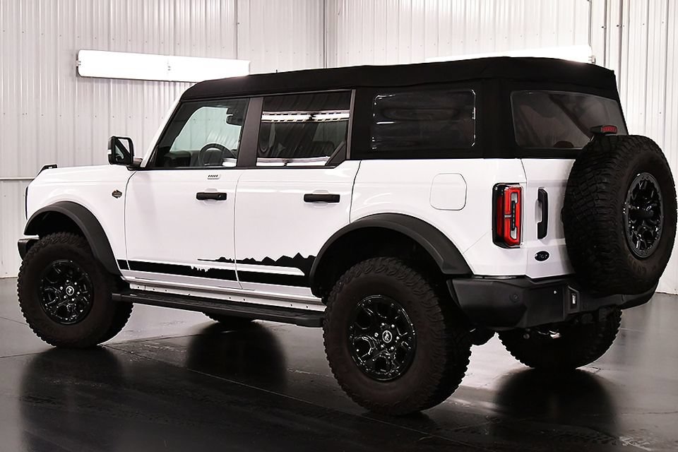 Used 2023 Ford Bronco Wildtrak AWD/4WD image 5