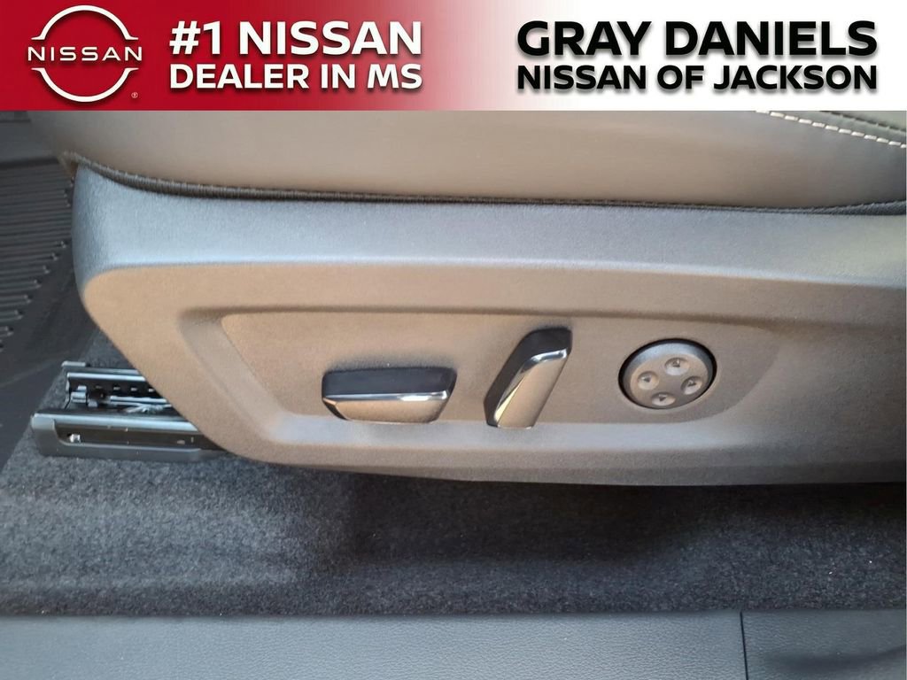 New 2026 Nissan Murano Platinum w/ Cargo Package AWD/4WD image 13