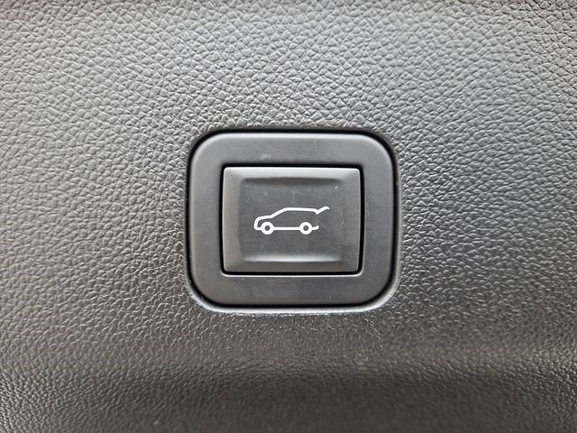 Certified 2025 Chevrolet Suburban RST w/ Comfort Package image 30