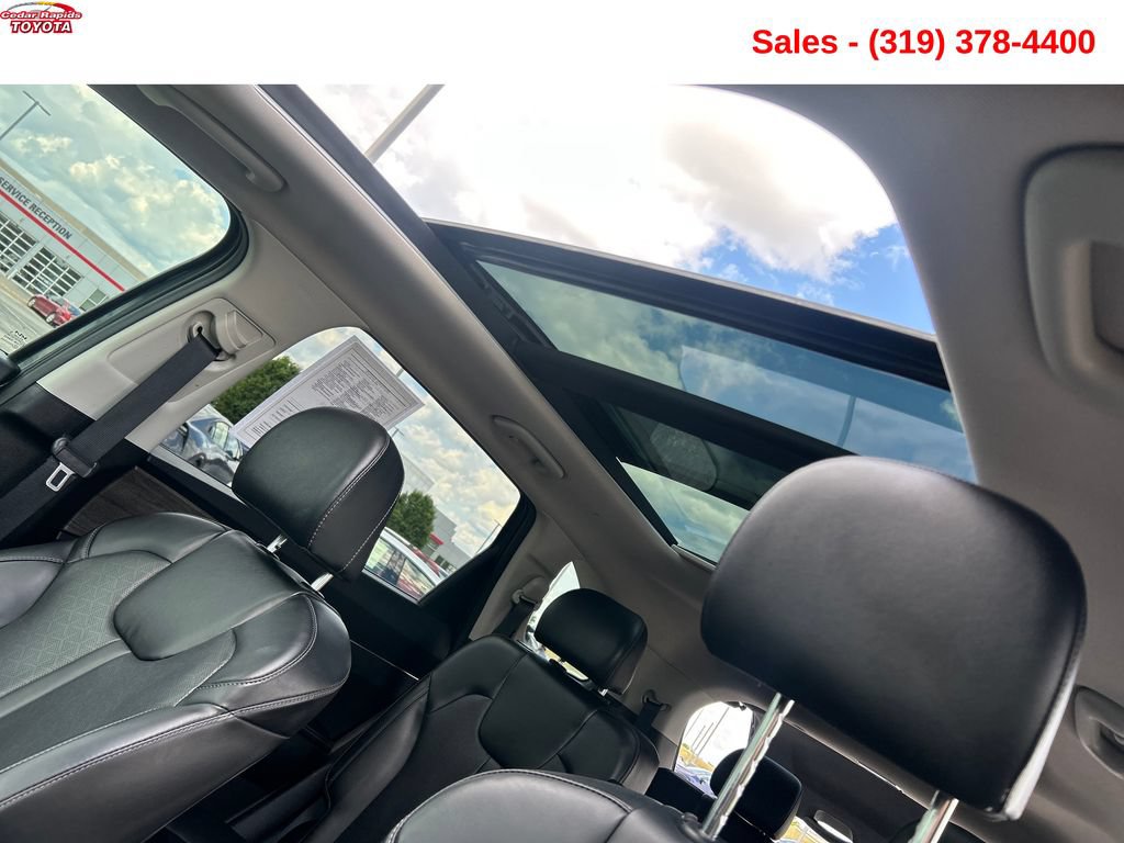 Used 2023 Kia Sorento EX w/ Panoramic Sunroof Package FWD image 18