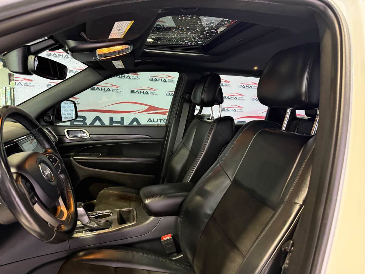 Used 2019 Jeep Grand Cherokee Altitude AWD/4WD image 29