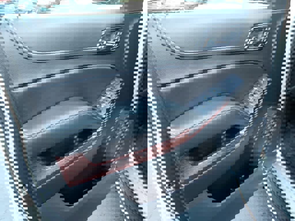 Used 2019 GMC Yukon XL SLT image 17