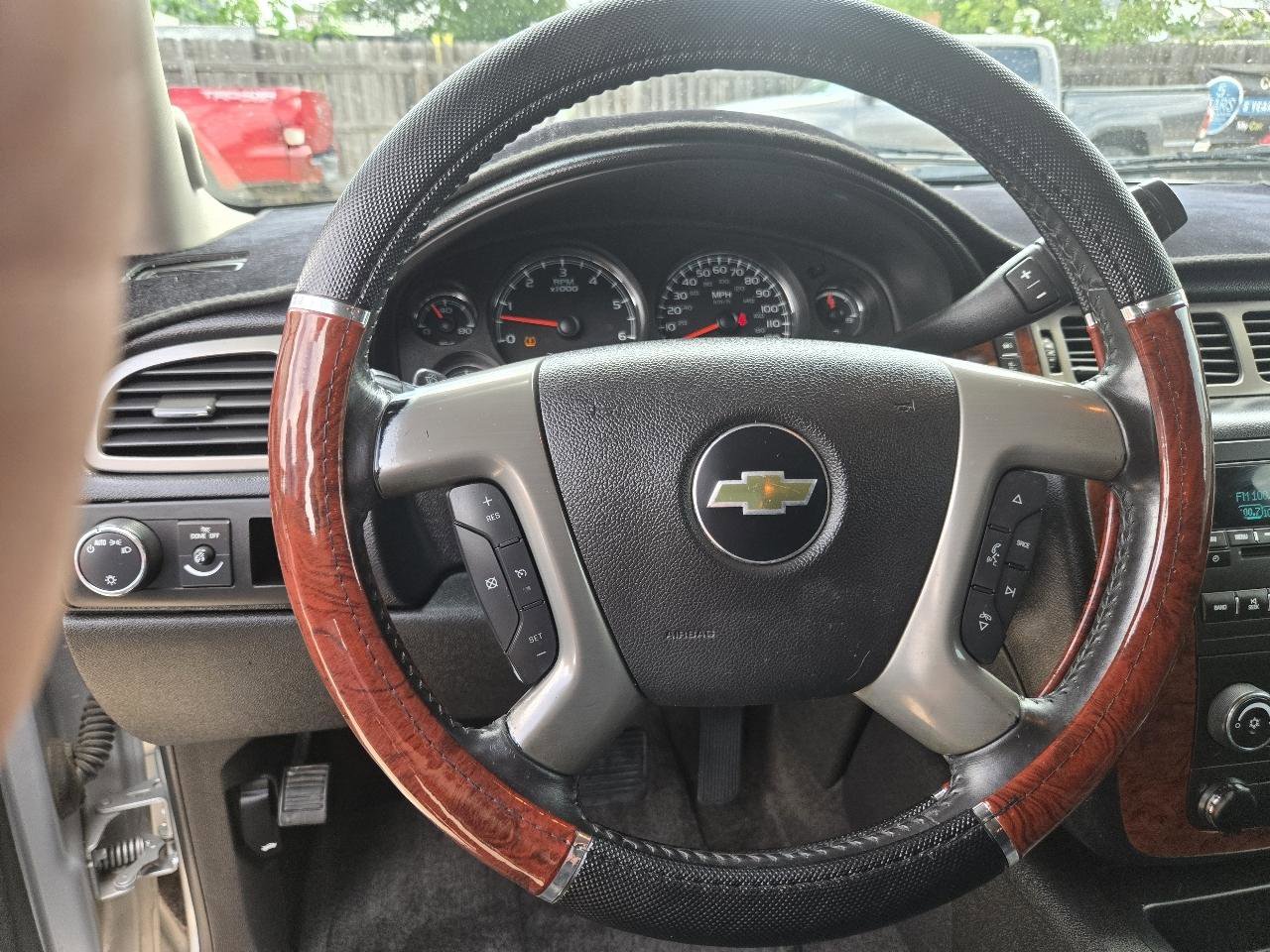 Used 2014 Chevrolet Tahoe LS RWD image 9