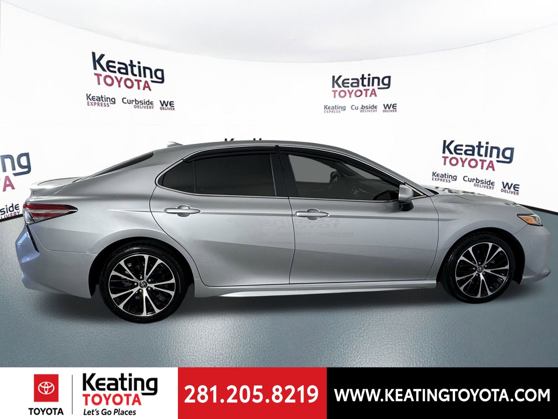 Used 2020 Toyota Camry SE image 4