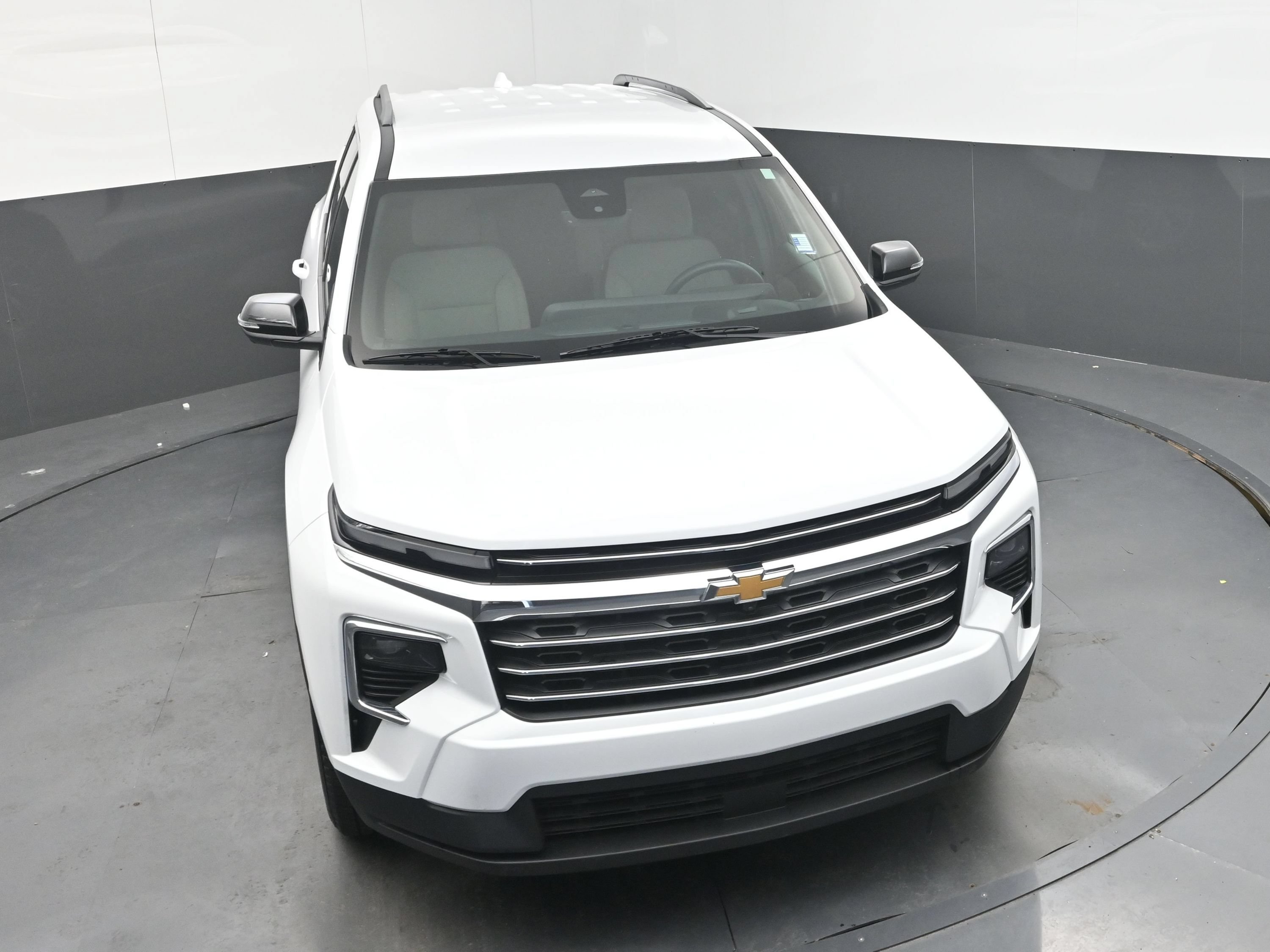 Certified 2026 Chevrolet Traverse LT w/ Driver Confidence Package FWD image 33