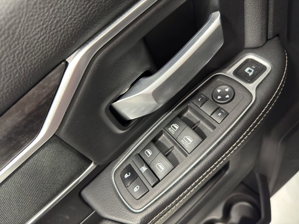 Used 2024 RAM 4500 SLT w/ Quick Order Package 2YG SLT image 21