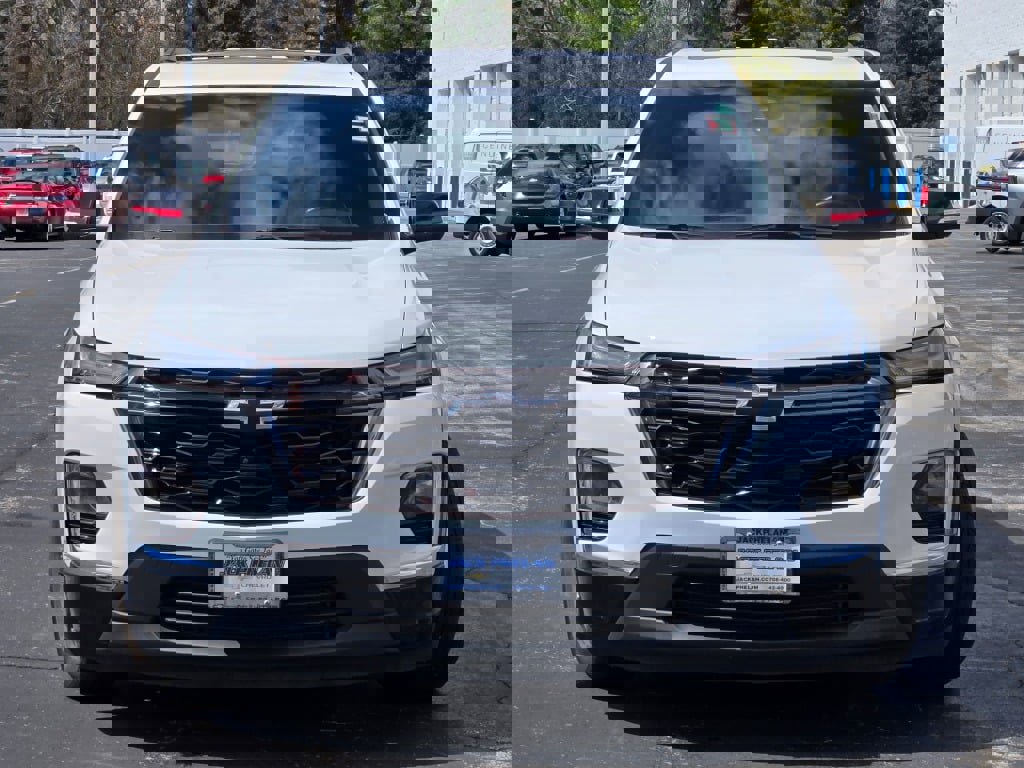 Used 2023 Chevrolet Traverse Premier w/ Redline Edition image 4