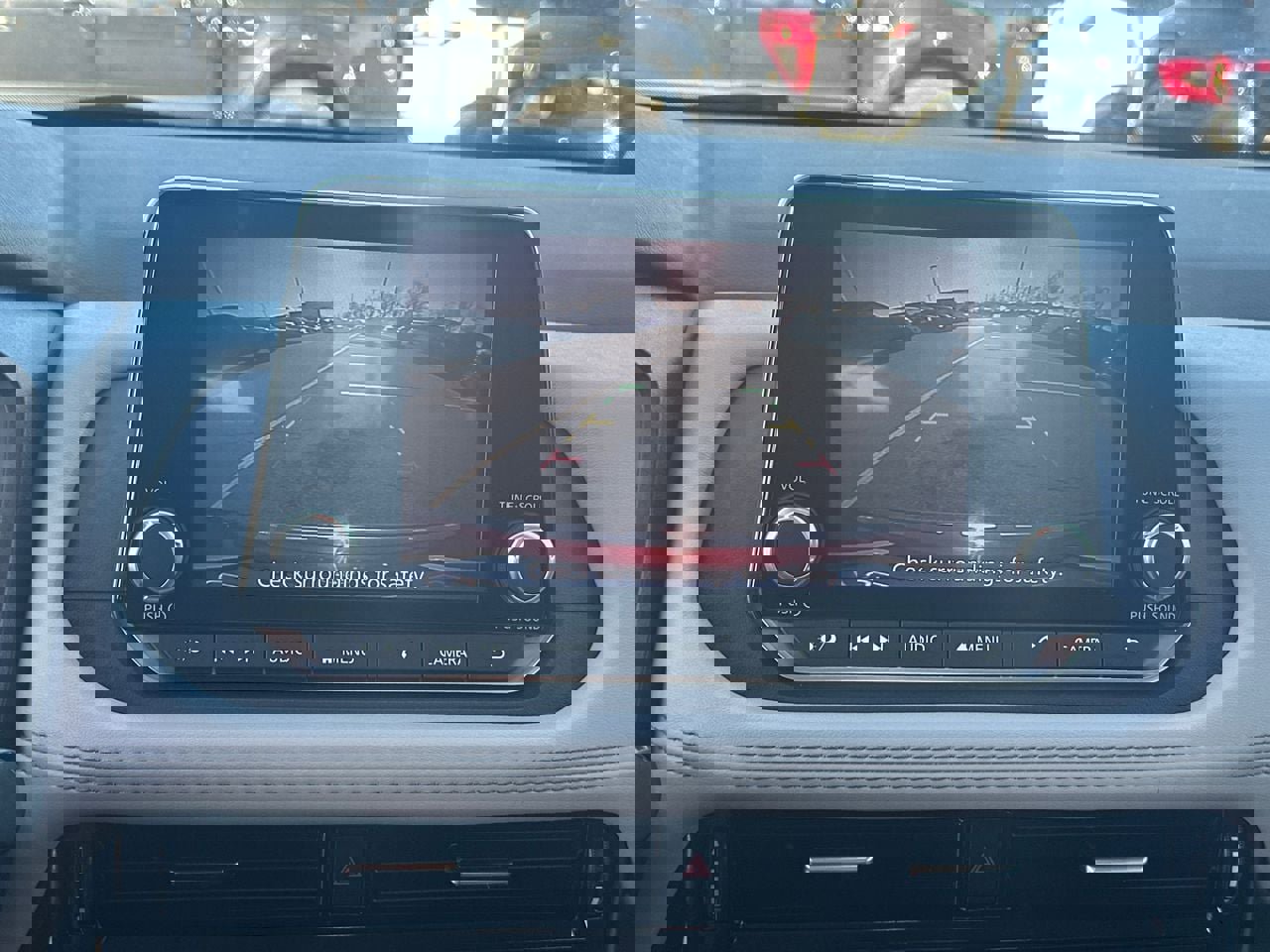 Used 2022 Nissan Rogue SV image 28