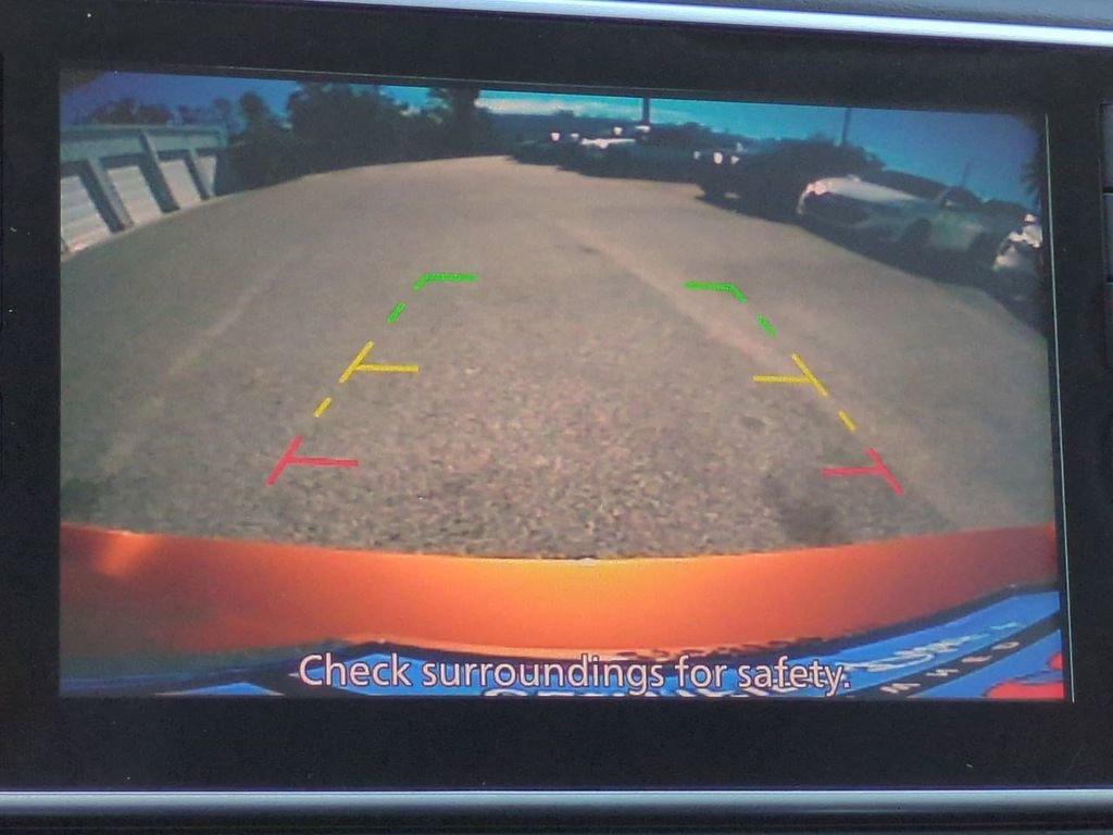 Certified 2022 Nissan Versa SR w/ Convenience Package image 19