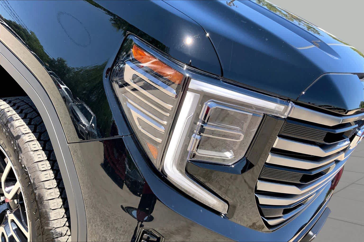 Used 2026 GMC Sierra 1500 AT4 w/ AT4 Premium Package AWD/4WD image 28
