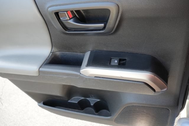 Used 2023 Toyota Tacoma SR5 RWD image 17