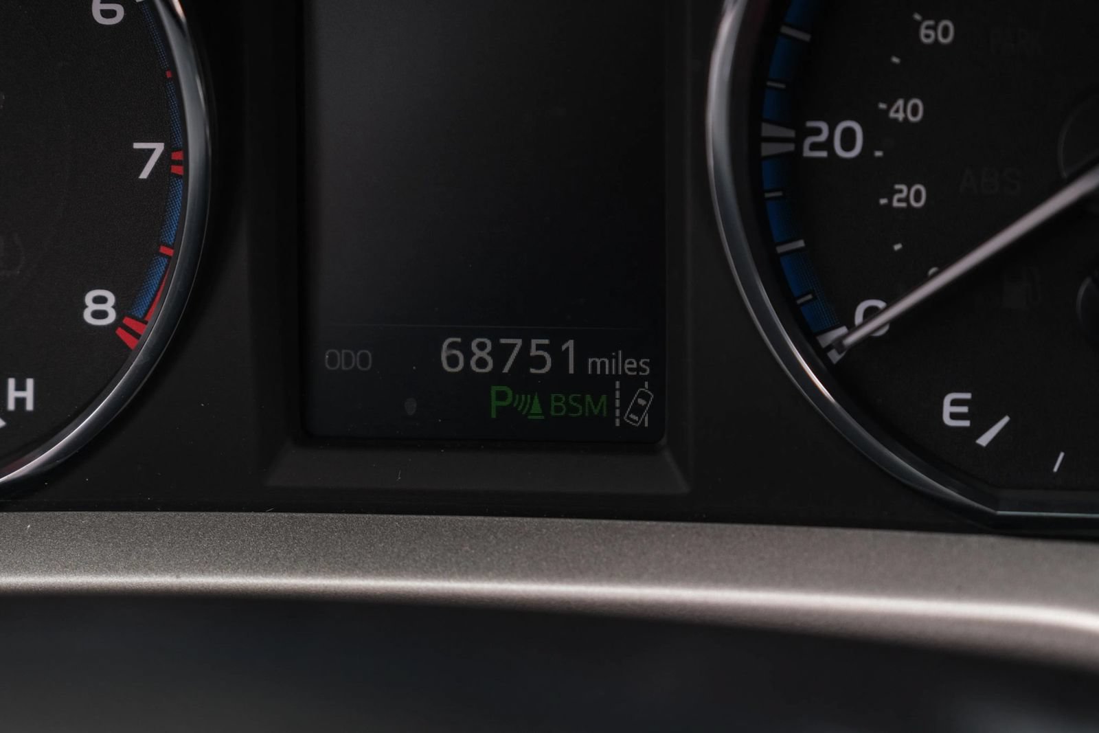 Used 2017 Toyota RAV4 Limited FWD image 21