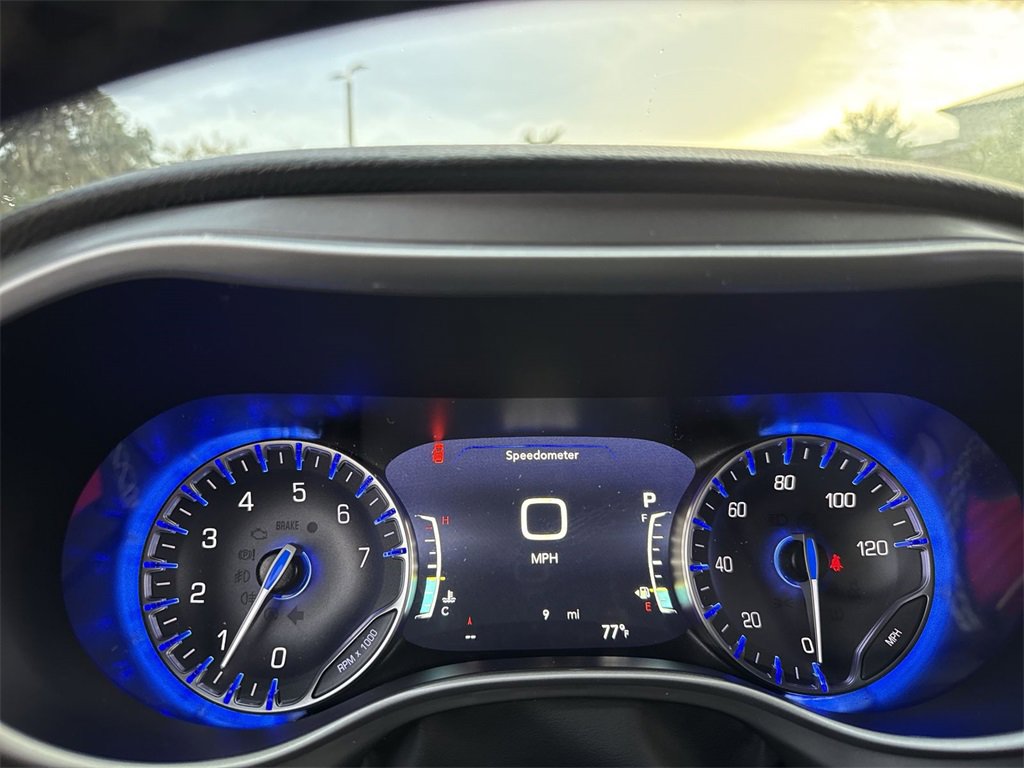 New 2026 Chrysler Pacifica Select image 16