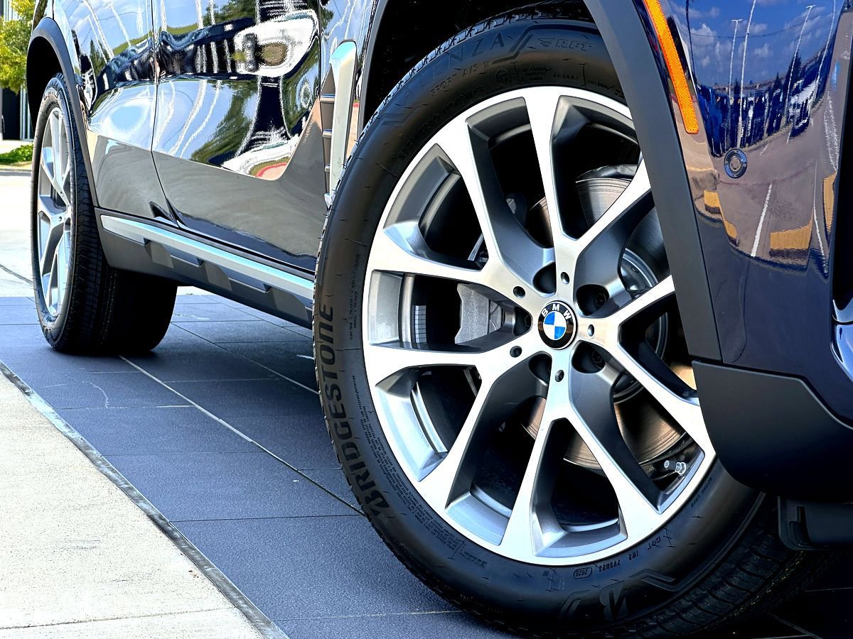 New 2026 BMW X5 xDrive40i image 2