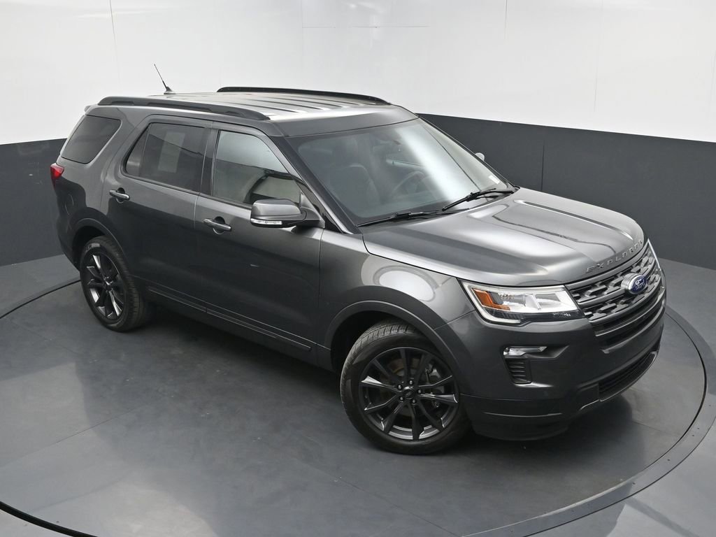 Used 2018 Ford Explorer XLT w/ Equipment Group 202A image 30