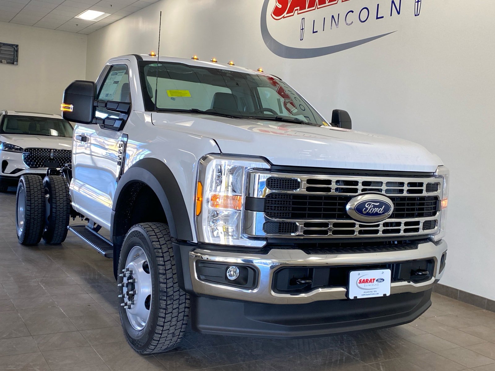 New 2026 Ford F550 4x4 Regular Cab Super Duty image 2