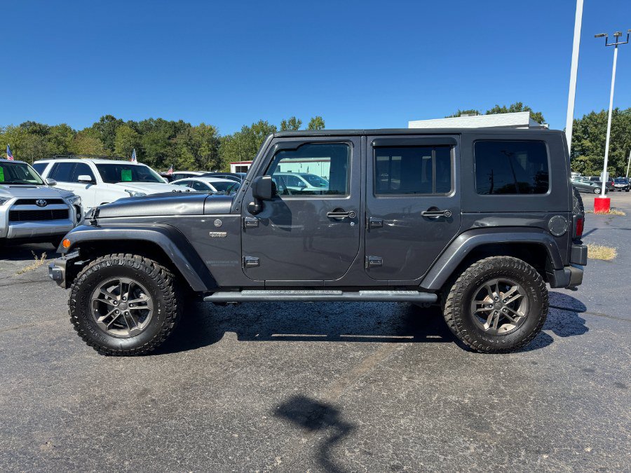 Used 2017 Jeep Wrangler Unlimited Sahara AWD/4WD image 2
