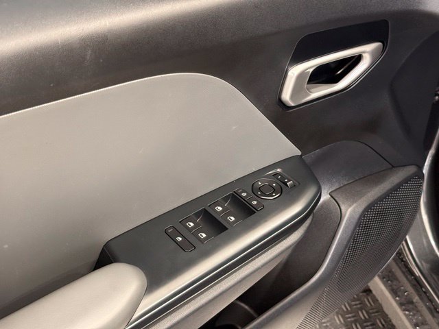 Used 2025 Kia K4 FWD image 15